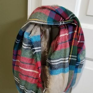 Nordstrom BP Plaid infinity scarf tan red green